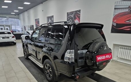 Mitsubishi Pajero IV, 2012 год, 1 996 000 рублей, 5 фотография