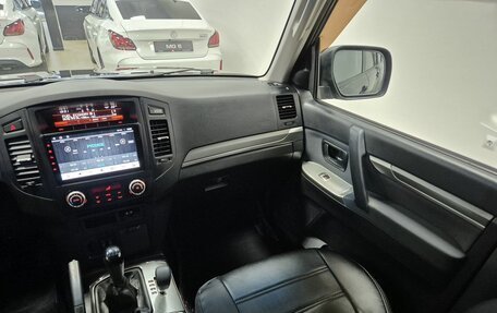 Mitsubishi Pajero IV, 2012 год, 1 996 000 рублей, 28 фотография