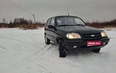 Chevrolet Niva I рестайлинг, 2004 год, 310 000 рублей, 1 фотография