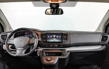 Peugeot Traveller I, 2019 год, 2 750 000 рублей, 14 фотография