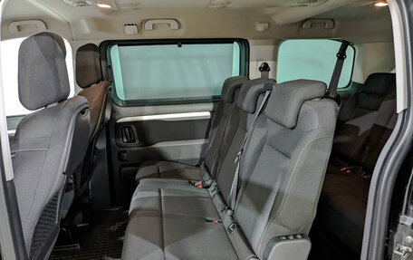 Peugeot Traveller I, 2019 год, 2 750 000 рублей, 18 фотография