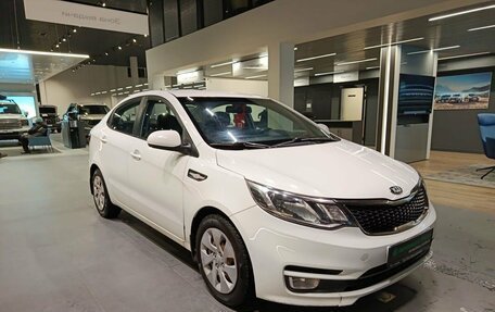 KIA Rio III рестайлинг, 2015 год, 949 000 рублей, 3 фотография
