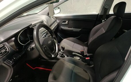 KIA Rio III рестайлинг, 2015 год, 949 000 рублей, 7 фотография