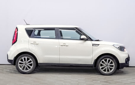 KIA Soul II рестайлинг, 2018 год, 1 695 000 рублей, 4 фотография