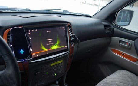 Toyota Land Cruiser 100 рестайлинг 2, 2004 год, 2 350 000 рублей, 5 фотография