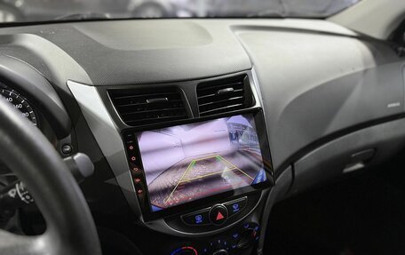 Hyundai Solaris II рестайлинг, 2015 год, 979 000 рублей, 14 фотография