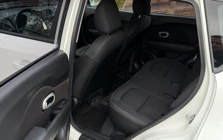 KIA Soul II рестайлинг, 2017 год, 1 400 000 рублей, 12 фотография