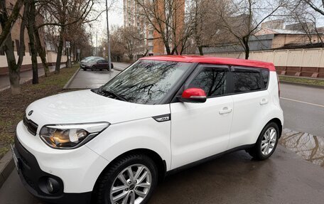 KIA Soul II рестайлинг, 2017 год, 1 400 000 рублей, 4 фотография