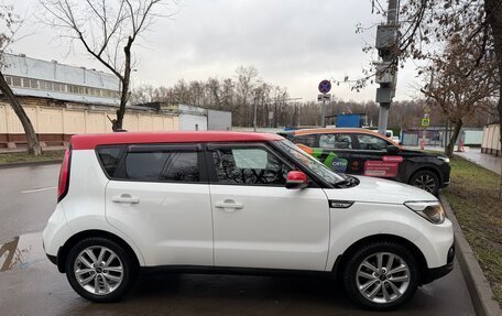 KIA Soul II рестайлинг, 2017 год, 1 400 000 рублей, 3 фотография