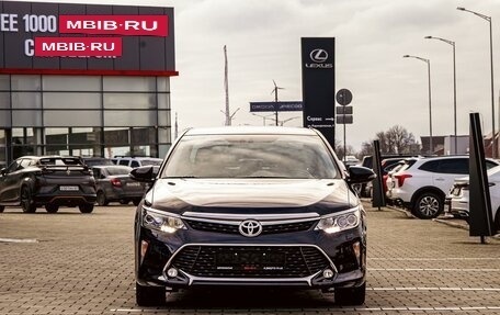 Toyota Camry, 2017 год, 2 395 000 рублей, 2 фотография