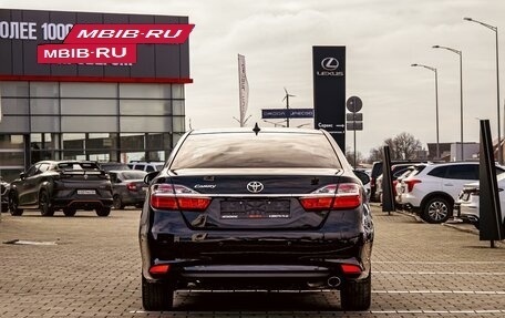 Toyota Camry, 2017 год, 2 395 000 рублей, 5 фотография