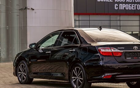 Toyota Camry, 2017 год, 2 395 000 рублей, 9 фотография