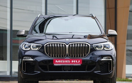 BMW X5, 2018 год, 6 800 000 рублей, 2 фотография