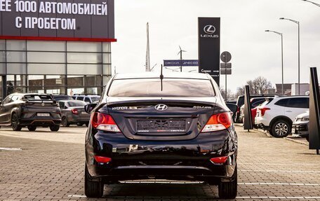 Hyundai Solaris II рестайлинг, 2013 год, 855 000 рублей, 5 фотография