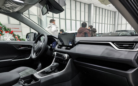 Toyota RAV4, 2025 год, 4 305 000 рублей, 11 фотография