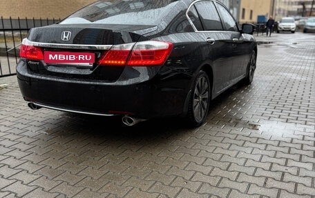 Honda Accord IX рестайлинг, 2013 год, 1 650 000 рублей, 8 фотография