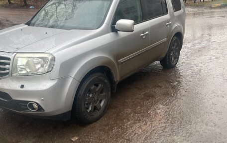 Honda Pilot III рестайлинг, 2013 год, 1 850 000 рублей, 5 фотография