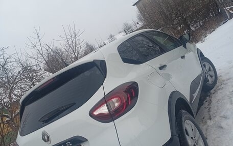 Renault Kaptur I рестайлинг, 2019 год, 1 650 000 рублей, 3 фотография