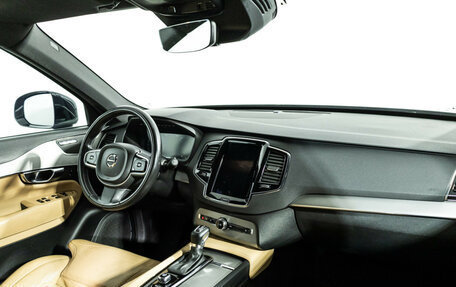 Volvo XC90 II рестайлинг, 2017 год, 3 199 900 рублей, 9 фотография