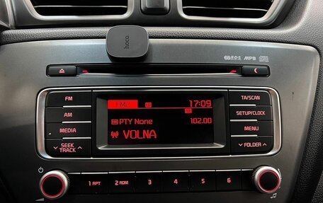 KIA Rio III рестайлинг, 2015 год, 1 240 000 рублей, 23 фотография