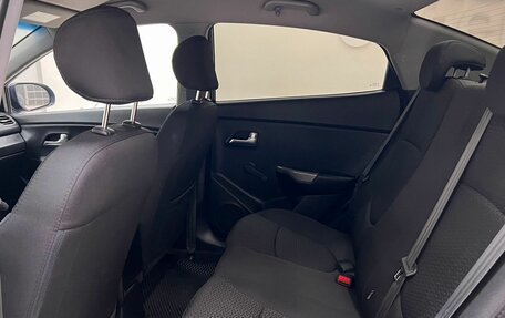 KIA Rio III рестайлинг, 2015 год, 1 240 000 рублей, 29 фотография