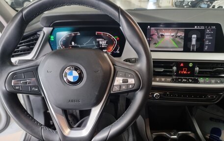 BMW 1 серия, 2021 год, 2 625 000 рублей, 11 фотография