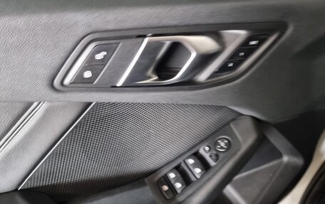 BMW 1 серия, 2021 год, 2 625 000 рублей, 13 фотография