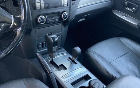 Mitsubishi Pajero IV, 2014 год, 2 600 000 рублей, 6 фотография