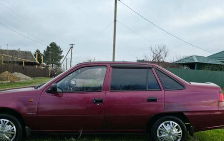 Daewoo Nexia I рестайлинг, 2010 год, 300 000 рублей, 1 фотография