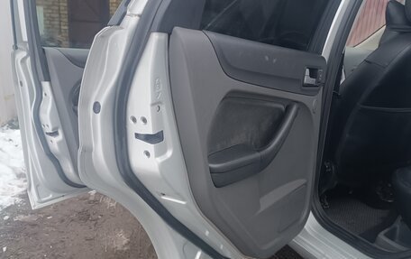 Ford Focus II рестайлинг, 2007 год, 400 000 рублей, 14 фотография