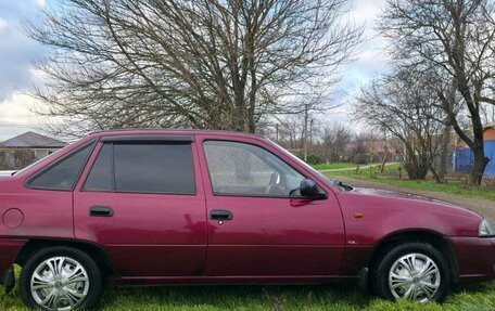 Daewoo Nexia I рестайлинг, 2010 год, 300 000 рублей, 2 фотография
