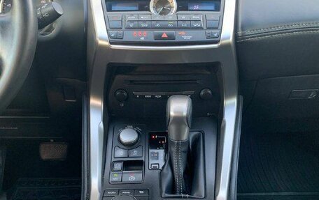 Lexus NX I, 2016 год, 2 530 000 рублей, 17 фотография