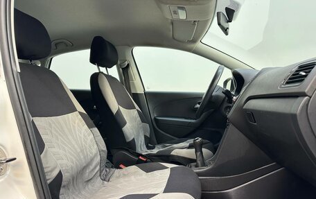 Volkswagen Polo VI (EU Market), 2013 год, 750 000 рублей, 14 фотография