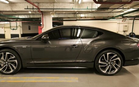 Bentley Continental GT, 2024 год, 45 000 000 рублей, 2 фотография