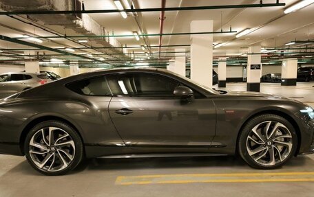 Bentley Continental GT, 2024 год, 45 000 000 рублей, 6 фотография