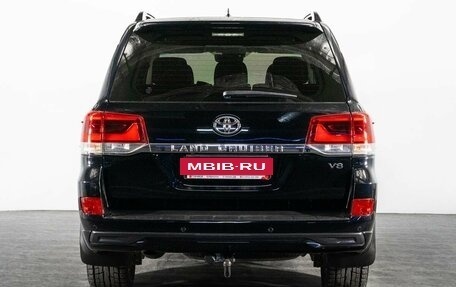 Toyota Land Cruiser 200, 2016 год, 5 900 000 рублей, 4 фотография