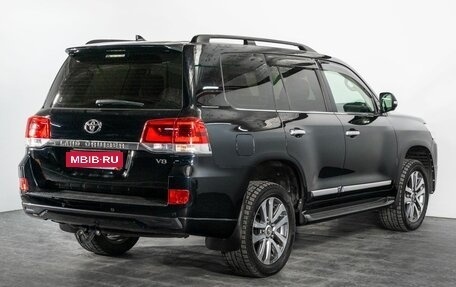 Toyota Land Cruiser 200, 2016 год, 5 900 000 рублей, 3 фотография