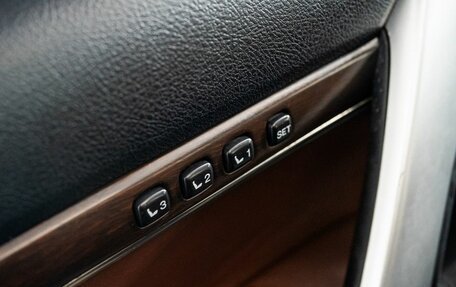 Toyota Land Cruiser 200, 2016 год, 5 900 000 рублей, 16 фотография