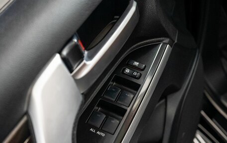 Toyota Land Cruiser 200, 2016 год, 5 900 000 рублей, 17 фотография