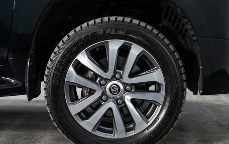 Toyota Land Cruiser 200, 2016 год, 5 900 000 рублей, 20 фотография