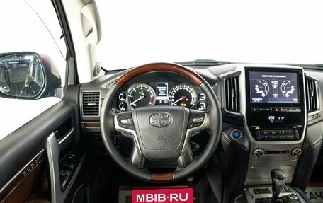 Toyota Land Cruiser 200, 2016 год, 5 900 000 рублей, 9 фотография