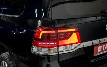 Toyota Land Cruiser 200, 2016 год, 5 900 000 рублей, 24 фотография