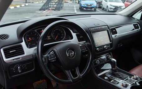 Volkswagen Touareg III, 2015 год, 2 730 000 рублей, 10 фотография