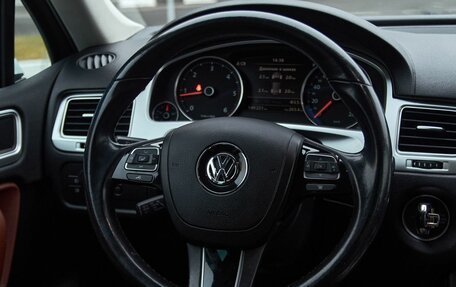 Volkswagen Touareg III, 2015 год, 2 730 000 рублей, 16 фотография