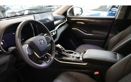 Toyota Highlander, 2025 год, 5 800 000 рублей, 9 фотография