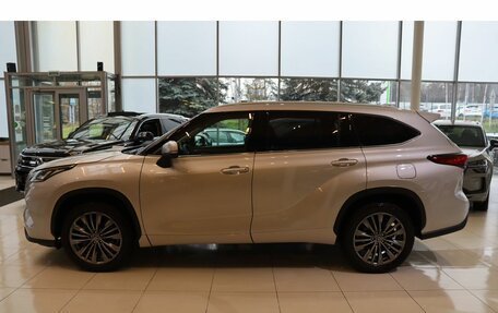 Toyota Highlander, 2025 год, 5 800 000 рублей, 8 фотография