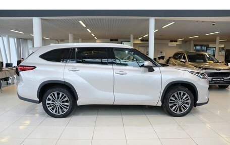 Toyota Highlander, 2025 год, 5 800 000 рублей, 7 фотография