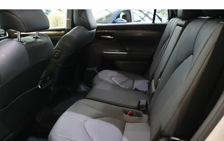 Toyota Highlander, 2025 год, 5 800 000 рублей, 12 фотография