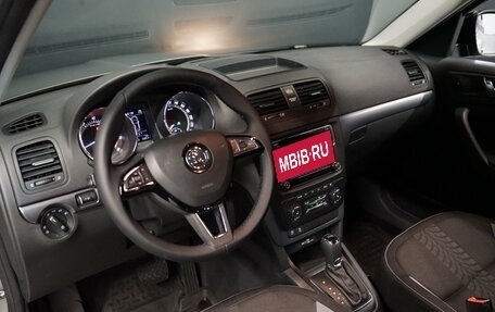 Skoda Yeti I рестайлинг, 2017 год, 1 570 000 рублей, 11 фотография