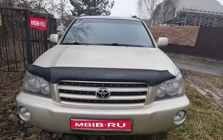 Toyota Highlander III, 2001 год, 855 000 рублей, 1 фотография